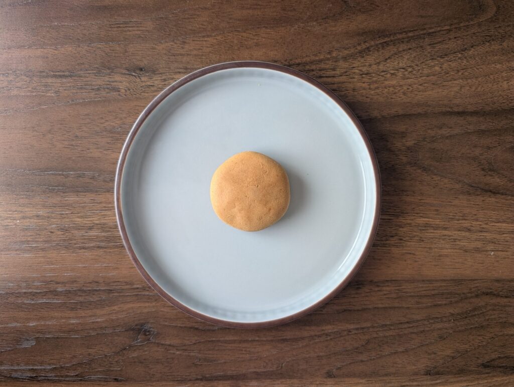 「京のおまんじゅう　八重」表(中身)